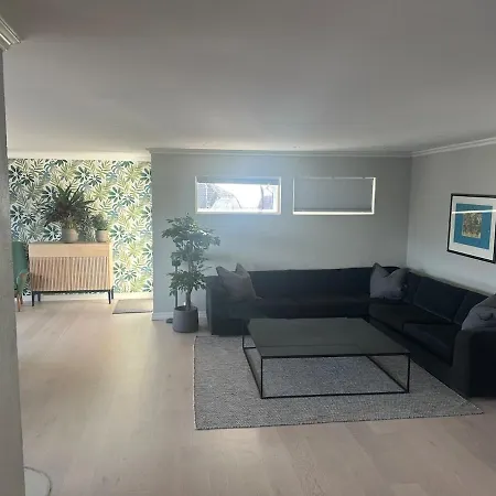 Large, Spacious Single-family With Good Views Casa de Férias