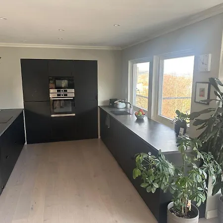 Large, Spacious Single-family With Good Views Casa de Férias Bergen